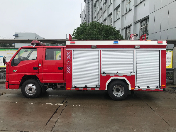 江鈴2噸消防車