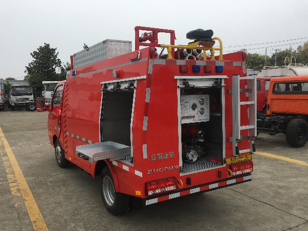 東風(fēng)途逸消防車（藍牌）