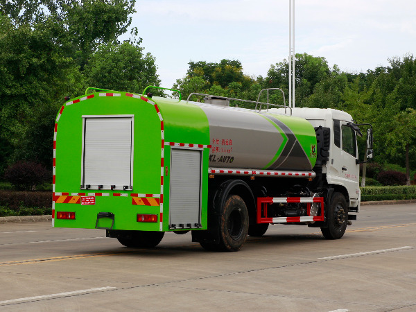 東風(fēng)天錦消防灑水車